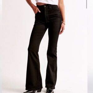 Abercrombie & Fitch Curve Love The Flare Ultra High Rise Jeans Black Size 27 / 4